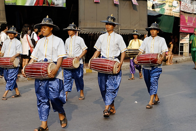 Lopburi King Narai fair-079